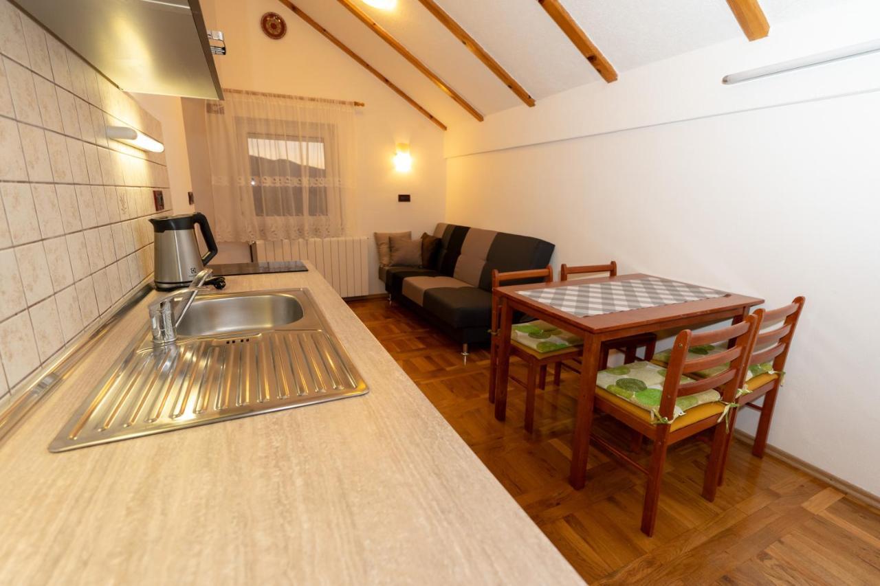 Apartman Miramare Otočac Exterior foto