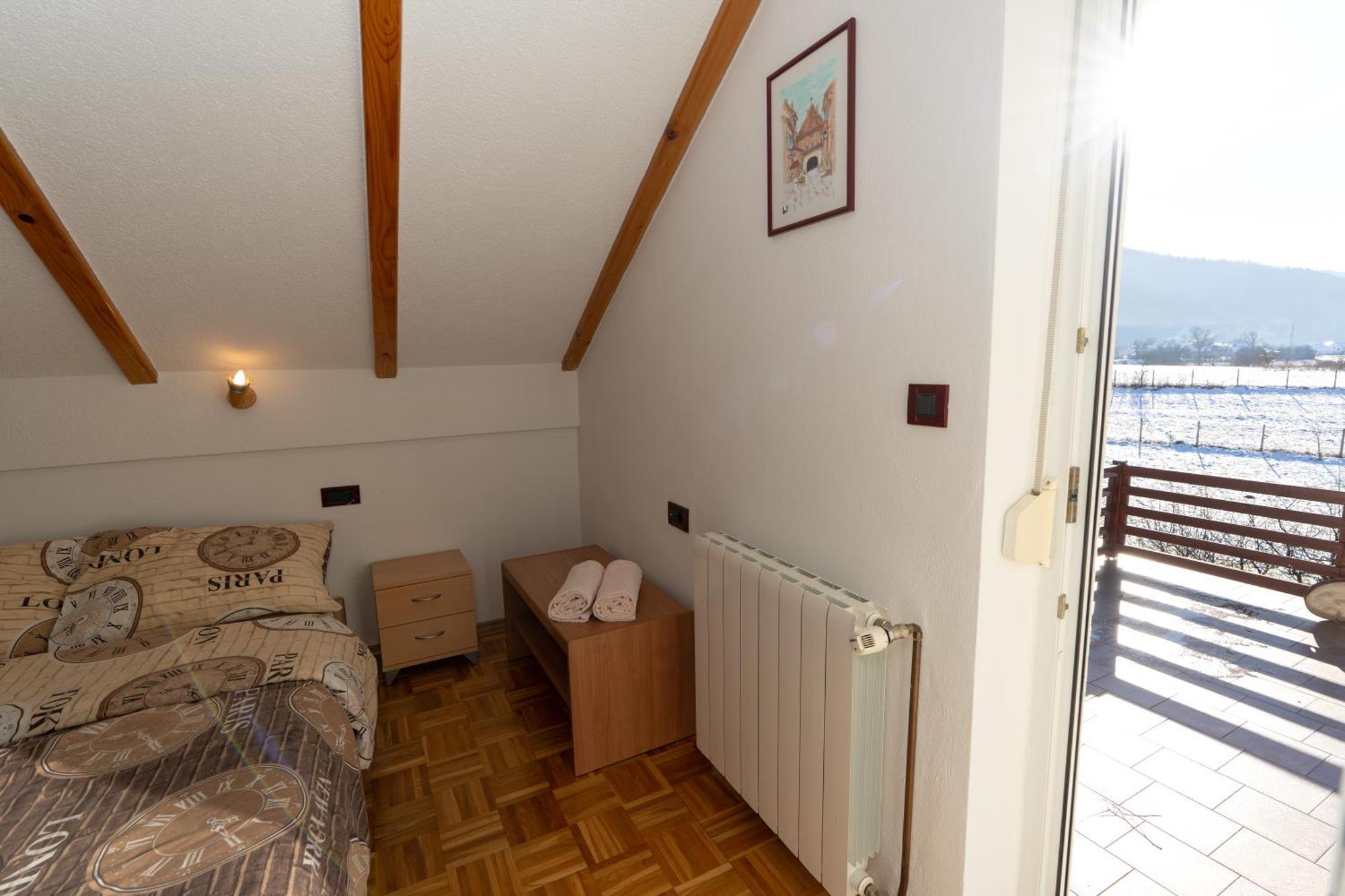 Apartman Miramare Otočac Exterior foto
