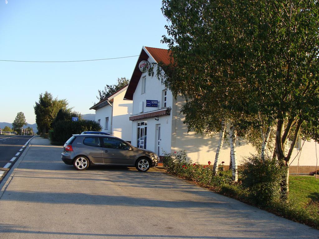 Apartman Miramare Otočac Exterior foto