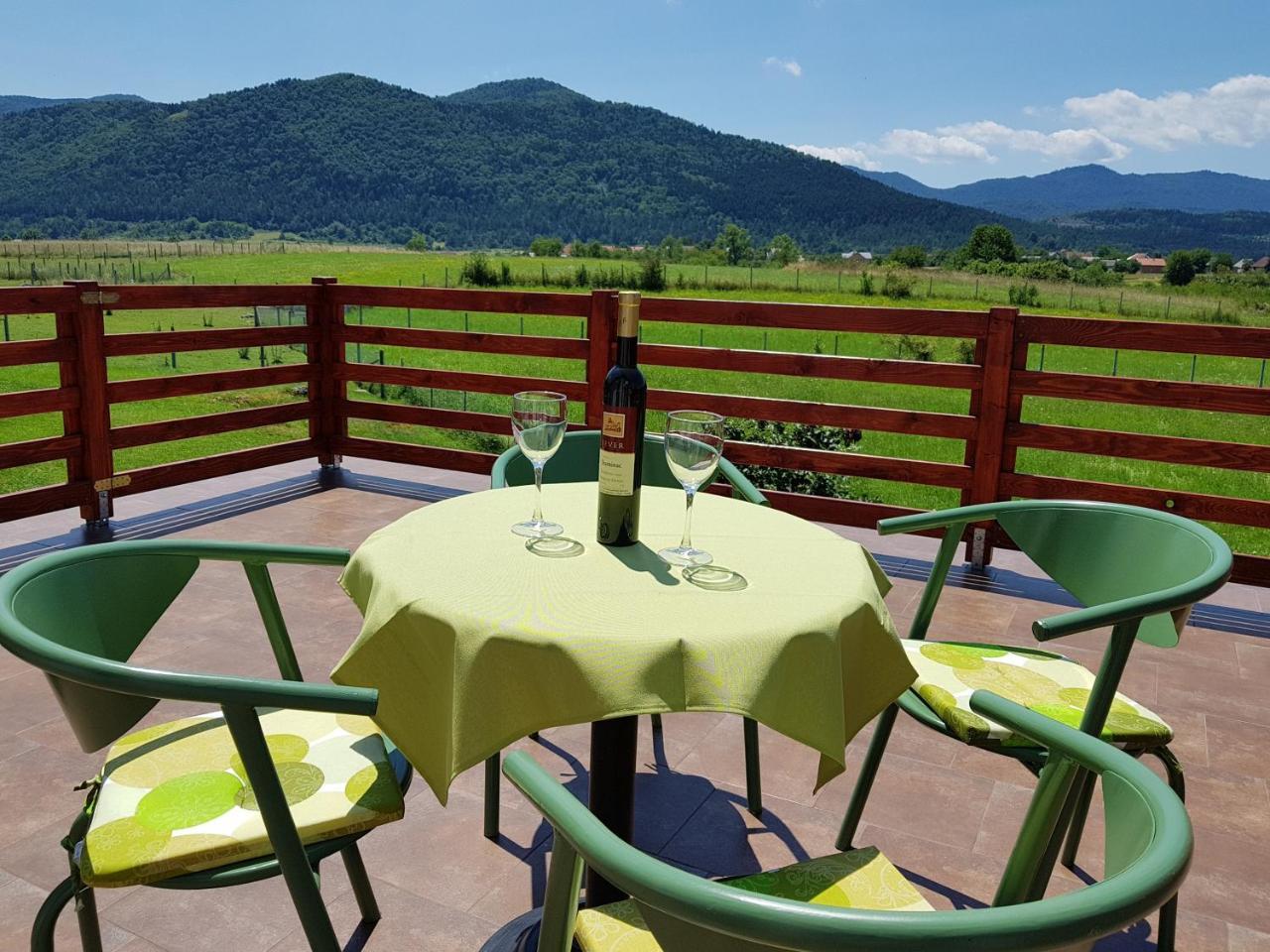 Apartman Miramare Otočac Exterior foto